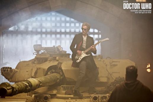 Doctor-Who-Medieval-Tank-Guitar
